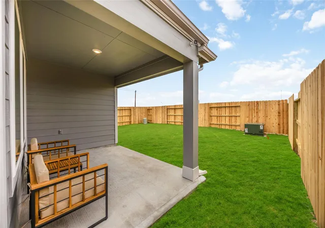 Photo 3 of Sale Pending at 5122 Greengrass Willow Way, Houston, TX 77048 | MLS# 70309507 | Listing updated on 2026-08-28