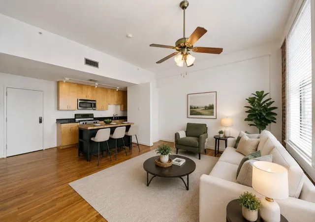 3rd image of 915 Franklin St #6F, Houston, TX 77002 | MLS# 48685806