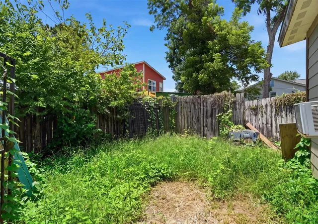 23rd image of 1205 Idylwild St, Houston, TX 77009 | MLS# 65430041