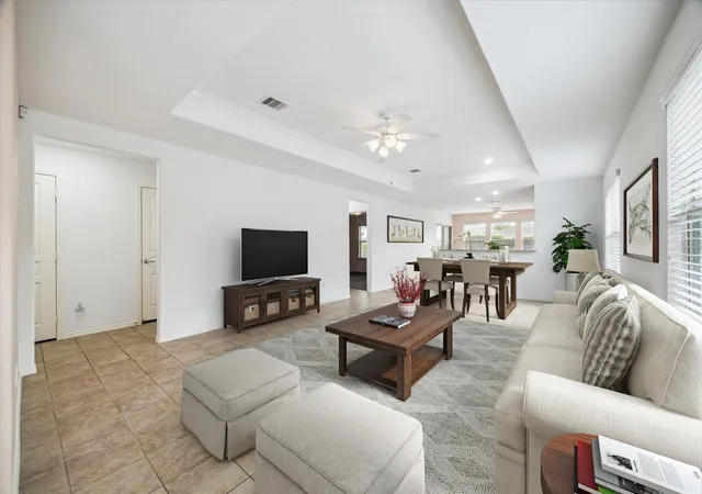 Photo 4 of Single family home for sale at 1119 Catalpa Dr, Richmond, TX 77469 | MLS# 10833149 | Listing updated on 2026-10-05