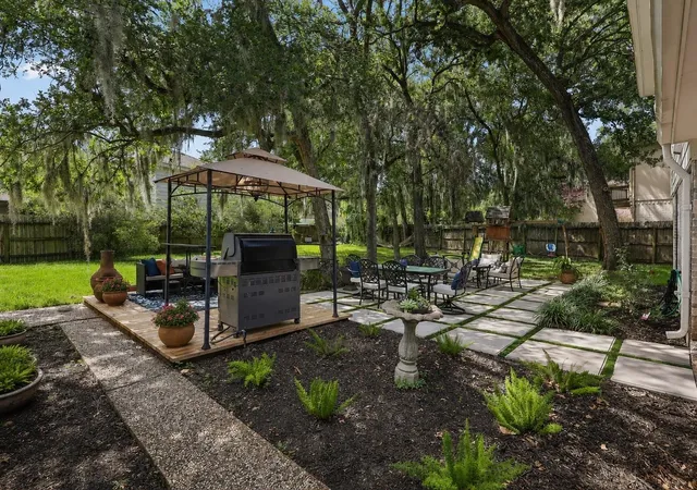 image of 16535 Laurelfield Dr, Houston, TX 77059 | MLS# 46318586