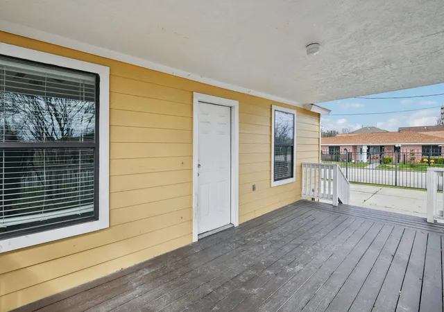 Homes for sale in Houston, TX | 1409 Fairbanks St, Houston, TX 77009 | MLS# 20909109