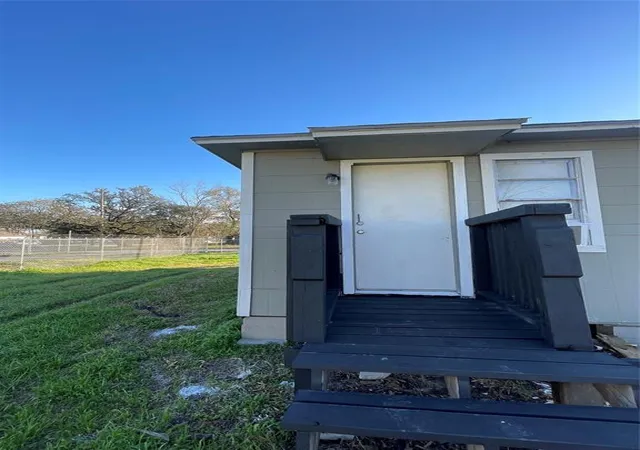 13th image of 7839 Sparta St, Houston, TX 77028 | MLS# 68570675