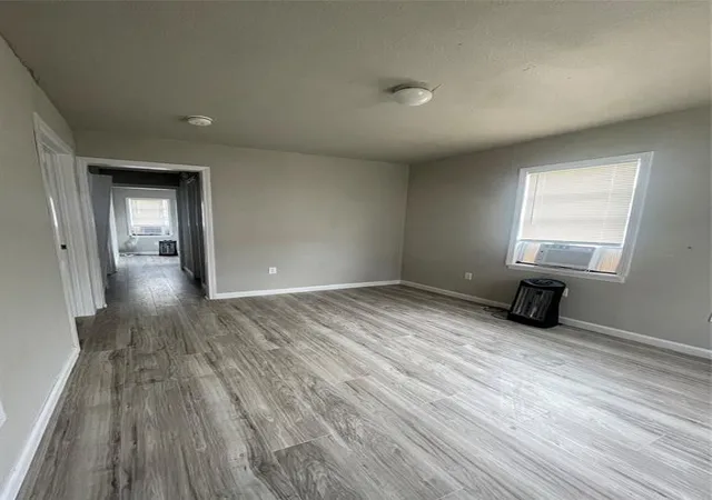 5th image of 7839 Sparta St, Houston, TX 77028 | MLS# 68570675