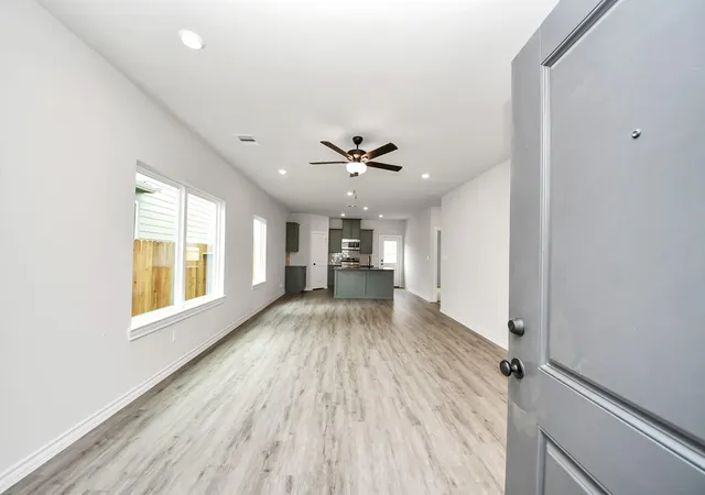 Photo 3 of Single family home for sale at 18745 Loom Dr, Conroe, TX 77306 | MLS# 90086712 | Listing updated on 2026-07-08