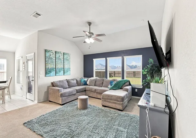 Photo 4 of Single family home for sale at 4384 Imperial Gdns Dr, Spring, TX 77386 | MLS# 95064569 | Listing updated on 2026-08-19