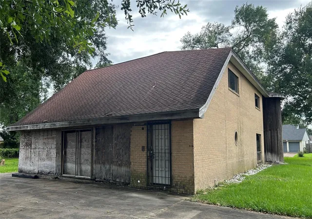 Photo 3 of Single family home for sale at 6706 Standing Oaks St, Houston, TX 77050 | MLS# 54579618 | Listing updated on 2026-05-25