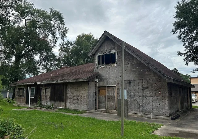 Photo 3 of Single family home for sale at 6706 Standing Oaks St, Houston, TX 77050 | MLS# 54579618 | Listing updated on 2026-05-25