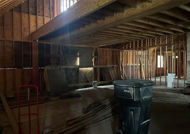 Photo 4 of Single family home for sale at 6706 Standing Oaks St, Houston, TX 77050 | MLS# 54579618 | Listing updated on 2026-05-25