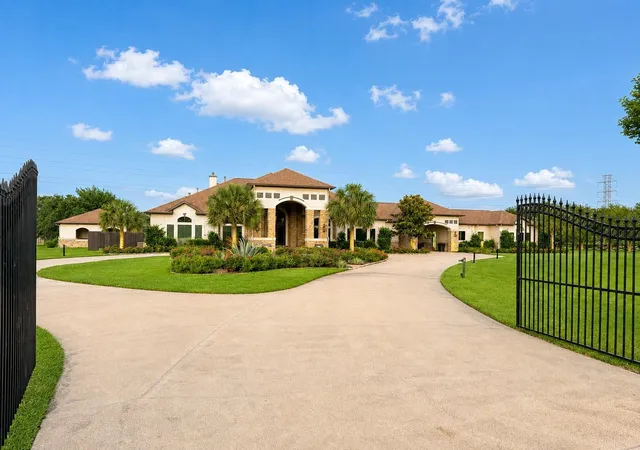 Photo 1 of Mansion for sale at 6810 Anthonia Ln, Richmond, TX 77406 | MLS# 10425734 | Listing updated on 2026-09-02