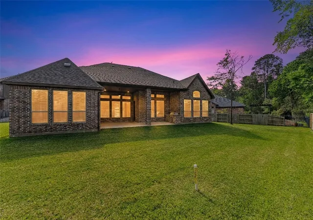 Photo 3 of Single family home for sale at 1050 Groveton Ridge Ln, Pinehurst, TX 77362 | MLS# 60941079 | Listing updated on 2026-09-22