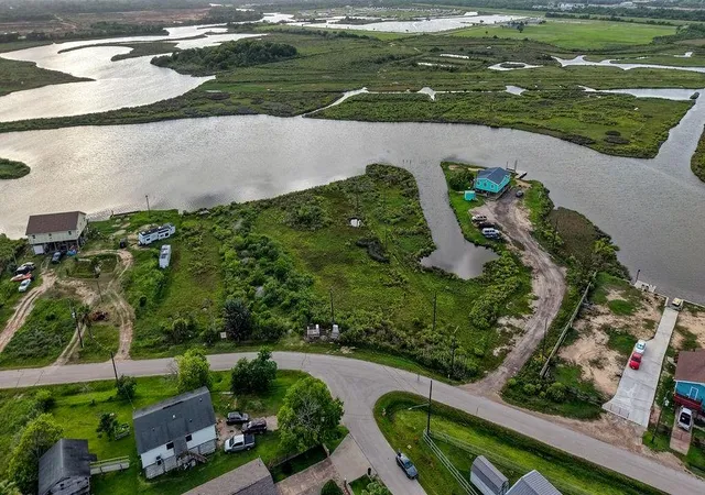 Photo 3 of Land for sale at 4808 Bayou Ln, Hitchcock, TX 77563 | MLS# 32473974 | Listing updated on 2026-06-25