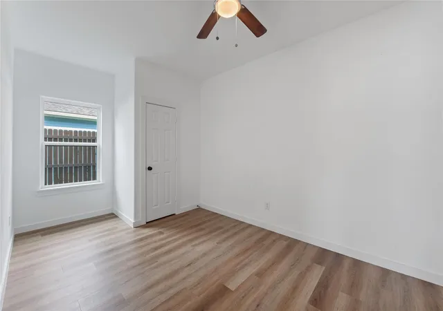 5th image of 8211 Barlow St, Houston, TX 77028 | MLS# 45296411