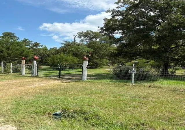 Single family home for sale at 25660 Cemetery Rd, Bedias, TX 77831 | MLS# 49249088