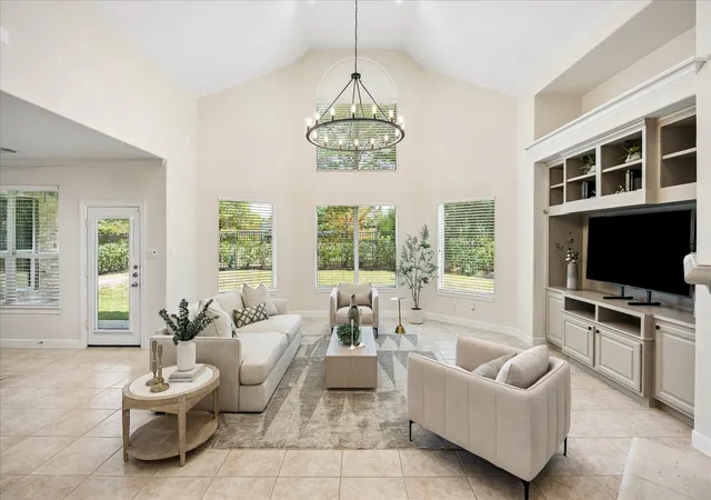 Photo 3 of Sale Pending at 6006 Ballina Canyon Ln, Houston, TX 77041 | MLS# 53330321 | Listing updated on 2026-09-13