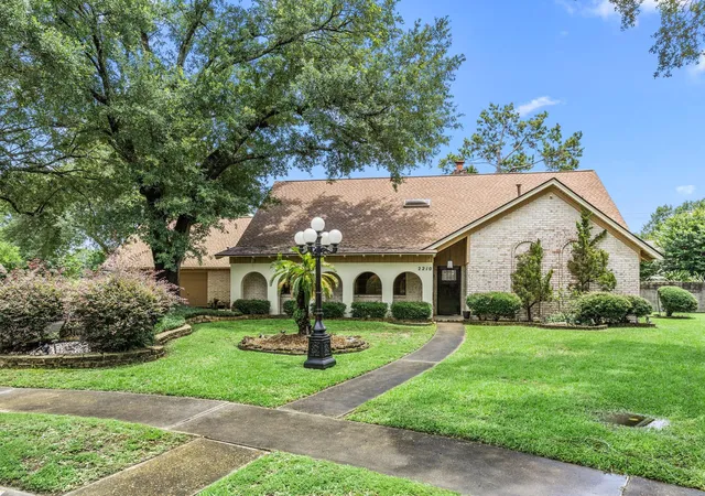 1st image of 2210 S Memorial Ct, Pasadena, TX 77502 | MLS# 69758969