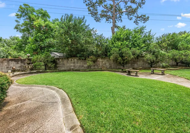 28th image of 2210 S Memorial Ct, Pasadena, TX 77502 | MLS# 69758969