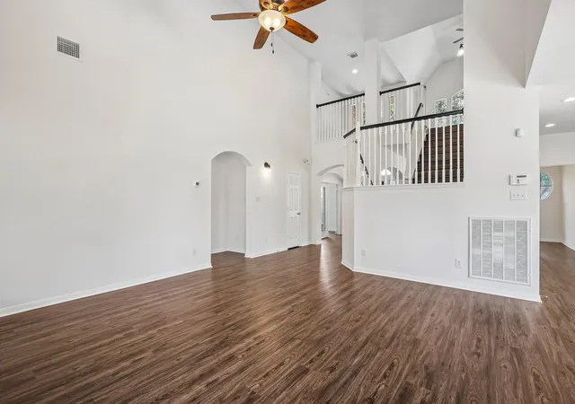Homes for sale in Sugar Land, TX | 3114 Brannon Hill Ln, Sugar Land, TX 77479 | MLS# 80095793