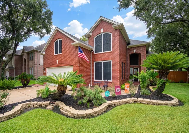 Photo 1 of Single family home for sale at 10030 Briarpark Trl Ln, Houston, TX 77064 | MLS# 98432122 | Listing updated on 2026-09-10
