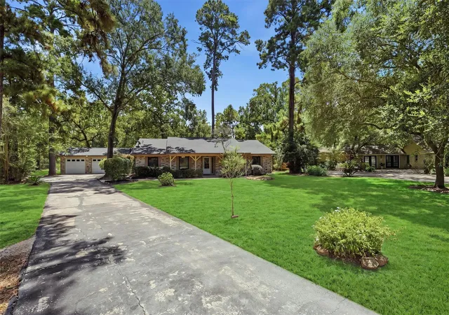 1st image of 1327 Castle Hill Trl, Kingwood, TX 77339 | MLS# 83131009