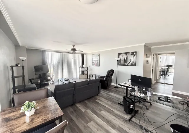 Photo 3 of Condo for sale at 2016 Main St #902, Houston, TX 77002 | MLS# 46759708 | Listing updated on 2026-08-07