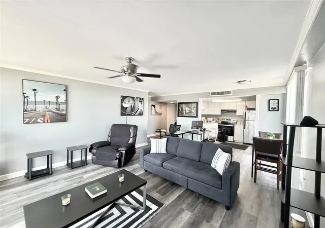 Photo 3 of Condo for sale at 2016 Main St #902, Houston, TX 77002 | MLS# 46759708 | Listing updated on 2026-08-07