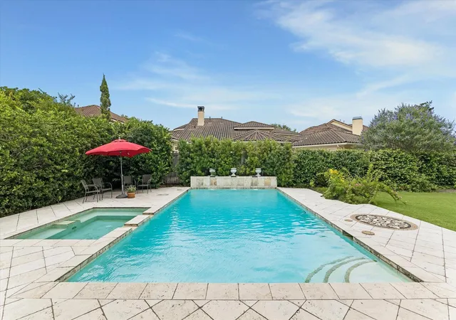 3rd image of 3511 St Tropez Wy, Houston, TX 77082 | MLS# 57320869