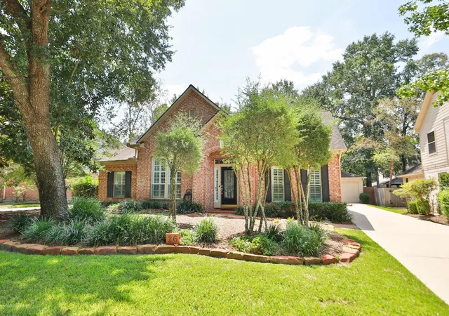Homes for sale in The Woodlands, TX | 26 Dove Trace Cir, The Woodlands, TX 77382 | MLS# 39140974