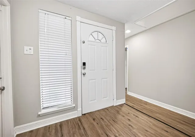 Photo 3 of Single family home for sale at 6122 Sanford Rd, Houston, TX 77096 | MLS# 96285739 | Listing updated on 2026-09-09