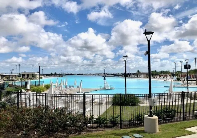 47th image of 2907 Golden Isle Dr, Texas City, TX 77568 | MLS# 85817675
