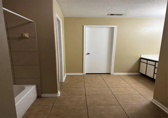 Photo 4 of Single family home for sale at 18510 Ranch View Trl, Houston, TX 77073 | MLS# 66463302 | Listing updated on 2026-04-20
