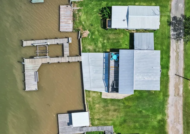 2nd image of 291 Private Road 670, Matagorda, TX 77457 | MLS# 95780769