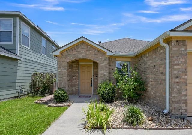 Homes for sale in Humble, TX | 2219 Cold River Dr, Humble, TX 77396 | MLS# 57674163