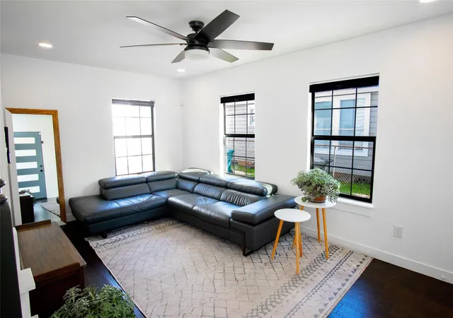 4th image of 4423 Coyle St, Houston, TX 77023 | MLS# 11146284