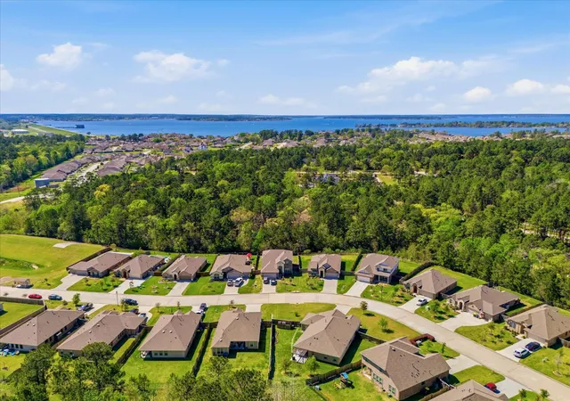 Photo 2 of Single family home for sale at 6048 Heritage Crk Ln, Conroe, TX 77304 | MLS# 49681682 | Listing updated on 2026-08-24