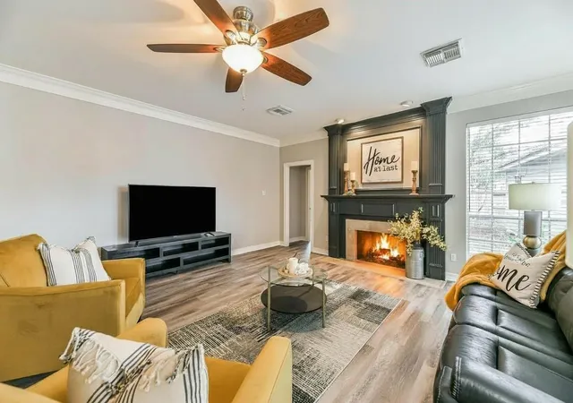 5th image of 2021 Sandy Coast Cir, League City, TX 77573 | MLS# 16898473