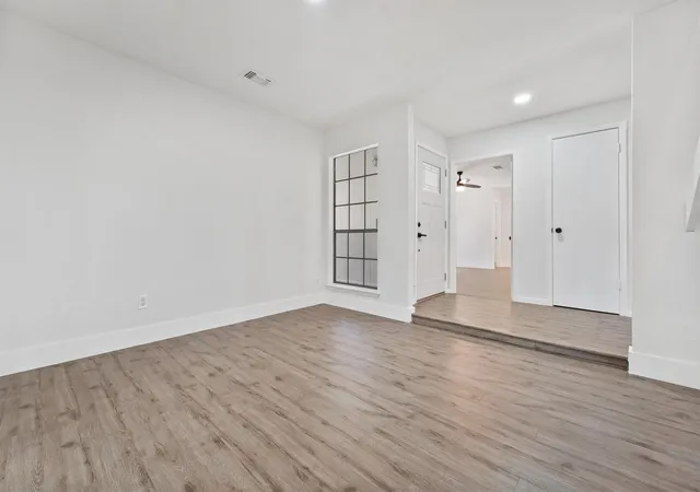 Photo 3 of Single family home for sale at 5707 Toddington Rd, Humble, TX 77346 | MLS# 83310911 | Listing updated on 2026-06-11