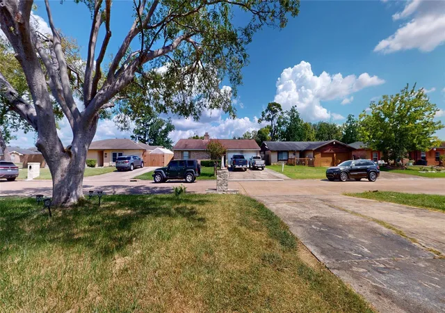 47th image of 827 Dondell St, Channelview, TX 77530 | MLS# 95351831