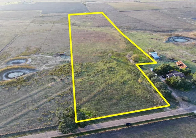 Homes for sale in Schulenburg, TX | 5895 Farek-Loth Road, Schulenburg, TX 78956 | MLS# 13165250