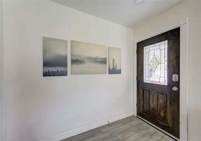 Photo 2 of Single family home for sale at 7602 Hammerly Blvd, Houston, TX 77055 | MLS# 36988361 | Listing updated on 2026-09-11