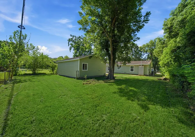 10th image of 3004 Melody Dr, La Marque, TX 77568 | MLS# 20377781