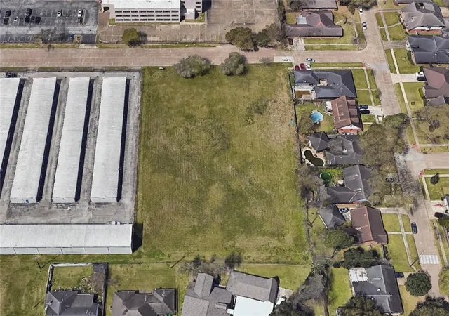 Photo 3 of Land for sale at 8905 Hinman St, Houston, TX 77061 | MLS# 70626420 | Listing updated on 2026-04-18