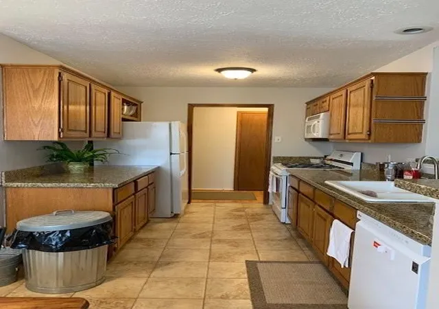 Photo 3 of Sale Pending at 931 Mayweather Ln, Richmond, TX 77406 | MLS# 31251824 | Listing updated on 2026-09-20