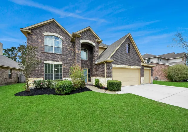 Photo 2 of Single family home for sale at 33227 Greenfield Forest Dr, Magnolia, TX 77354 | MLS# 66990810 | Listing updated on 2026-06-05