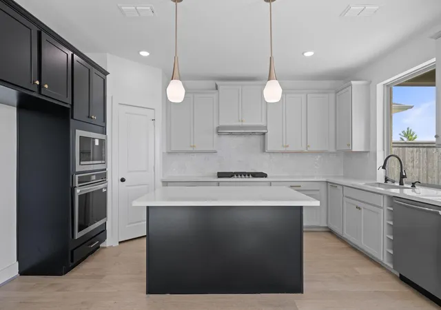 4th image of 26435 Brilliant Beam Wy, Hockley, TX 77447 | MLS# 46693829