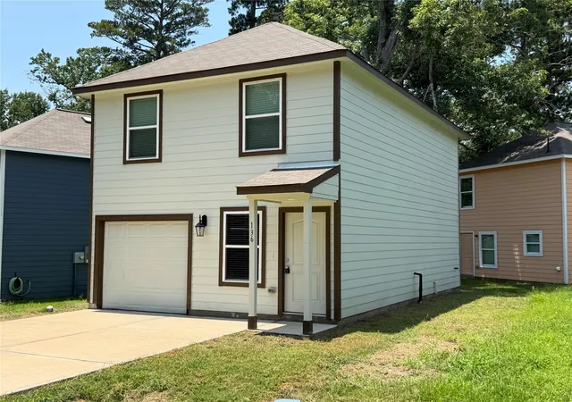 Photo 3 of Single family home for sale at 136 Black Walnut, Livingston, TX 77351 | MLS# 19008830 | Listing updated on 2026-09-17
