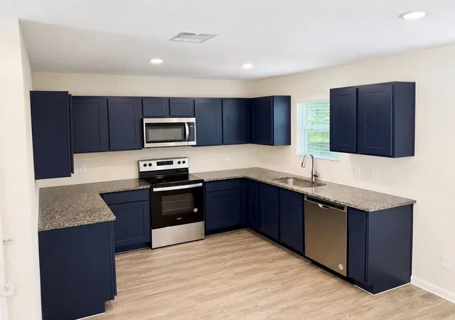 Photo 3 of Single family home for sale at 136 Black Walnut, Livingston, TX 77351 | MLS# 19008830 | Listing updated on 2026-09-17