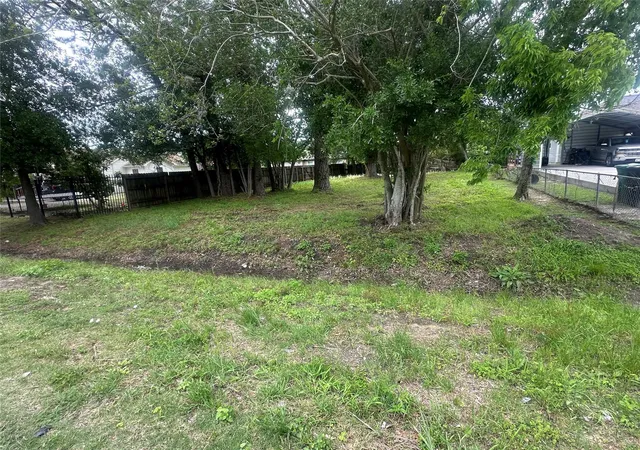Photo 3 of Sale Pending at Tbd Druid St, Houston, TX 77091 | MLS# 72595844 | Listing updated on 2026-09-28