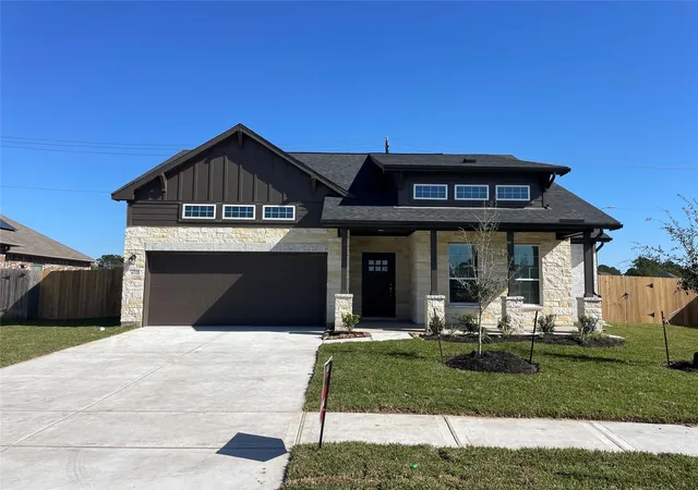 Photo 1 of Single family home for sale at 402 Merlot Dr, Alvin, TX 77511 | MLS# 39700453 | Listing updated on 2026-09-19
