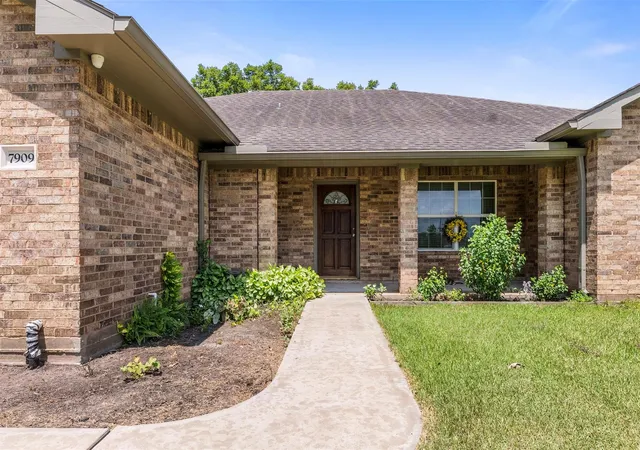 3rd image of 7909 Power Line Rd, Richmond, TX 77469 | MLS# 34996702